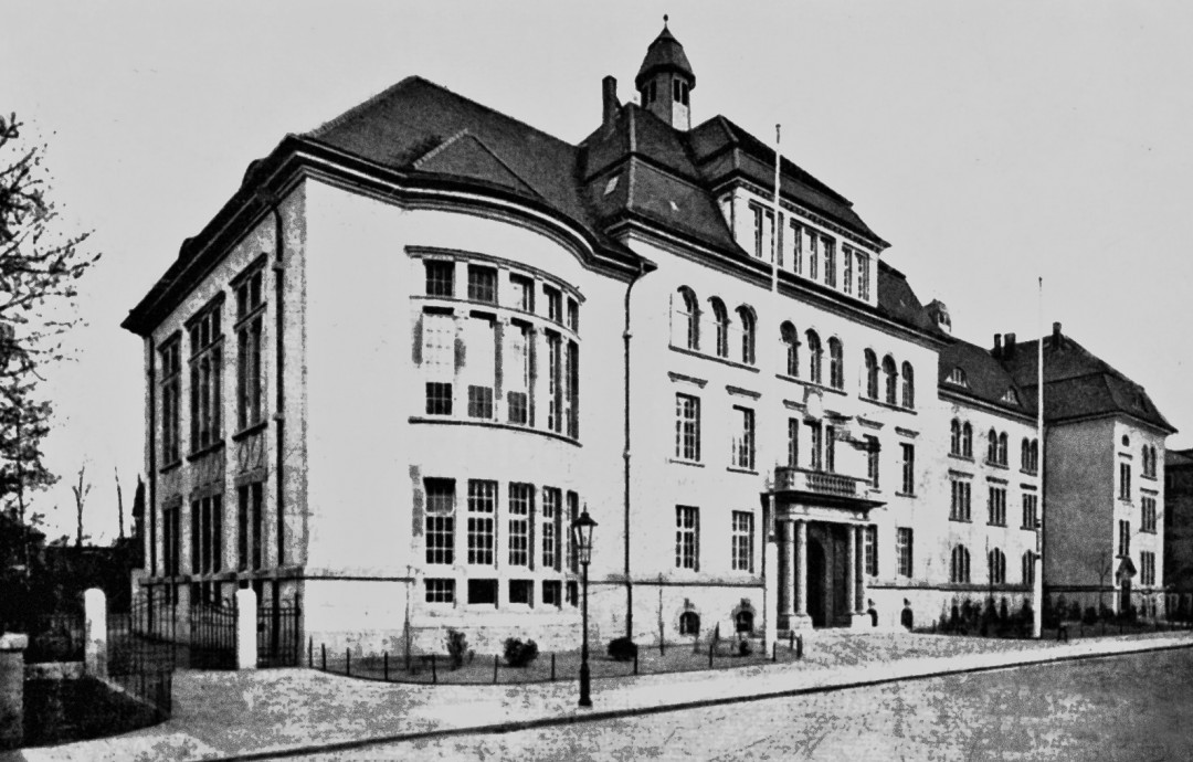 Gymnasium Blasewitz im Jahr seiner Fertigstellung, 1908. Foto: Sammlung Wolfgang Steglich