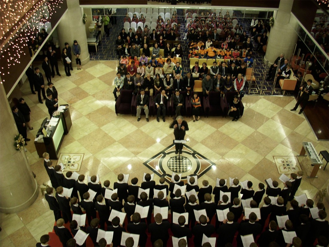 Konzert im Hotl Holiday Inn East Taipei zum Thanksgiving Day Foto: Rainer Promnitz