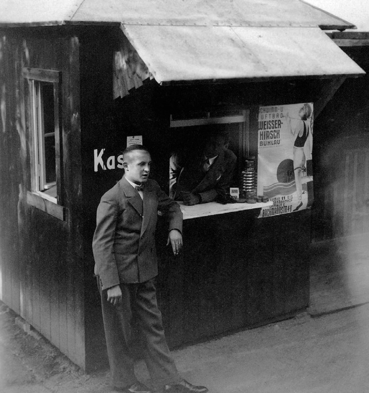 Kassenhaus des Familien-, Schwimm- und Luftbades Bühlau an der Grundstraße, um 1936. Foto: Elbhang-Photo-Galerie