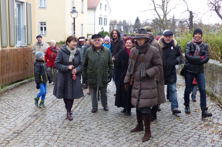 Unsere Gäste aus Hamburg Blankenese am Elbufer Foto: Hella Ulrich