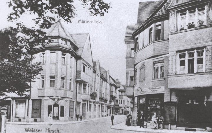 Collenbuschstraße / Lahmannring um 1900 Im Gebäude links befand sich Friseur Krause, später Harand