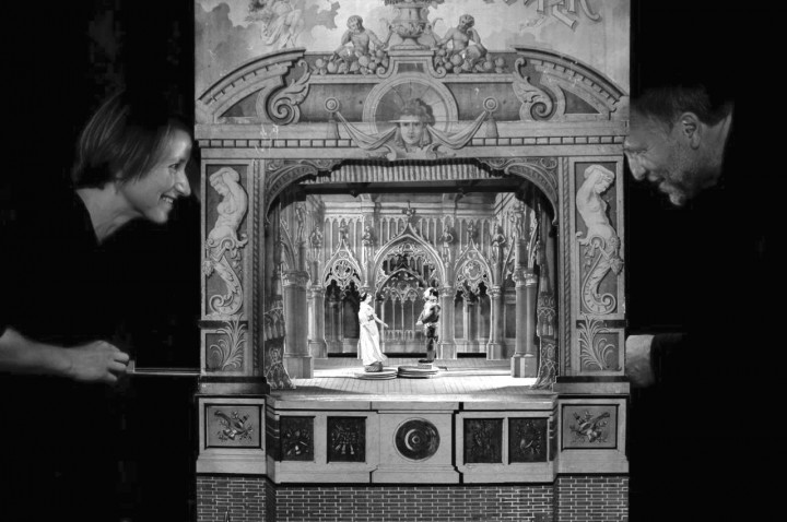 Kleines Dresdner Salontheater: Drei Haselnüsse für Aschenbrödel. Foto: PR