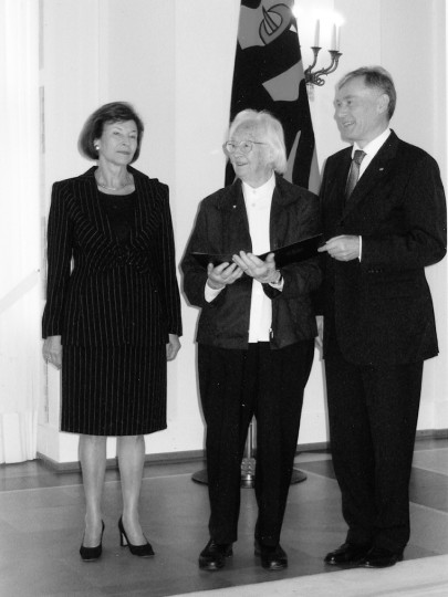 Renata Zuckerriedel erhielt 2008 das Bundesverdienstkreuz Foto: Archiv ELBHANG KURIER