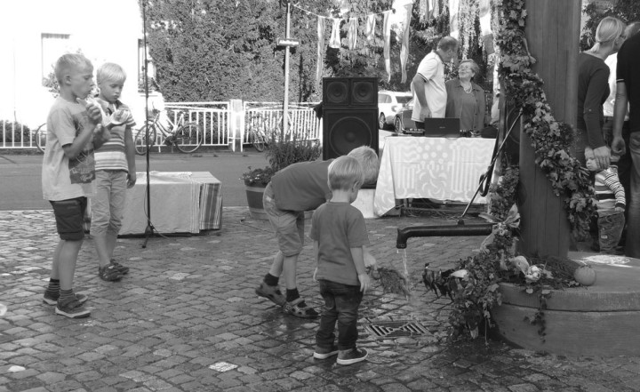 Brunnenfest in Söbrigen