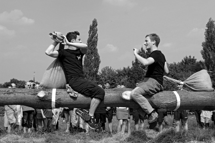 Die Highland Games kommen zum Anschauen und Mitmachen ins Camp auf die Wachwitzer Elbwiesen. Foto: PR