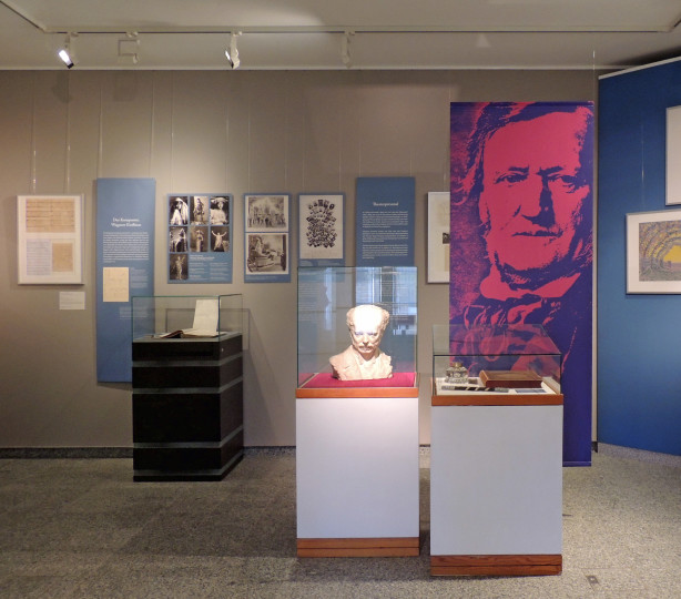 Blick in den Sonderausstellungsraum der Schuchausstellung