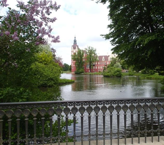Muskauer Schloß und Parkanlagen. Foto: Dr. Michael Damme